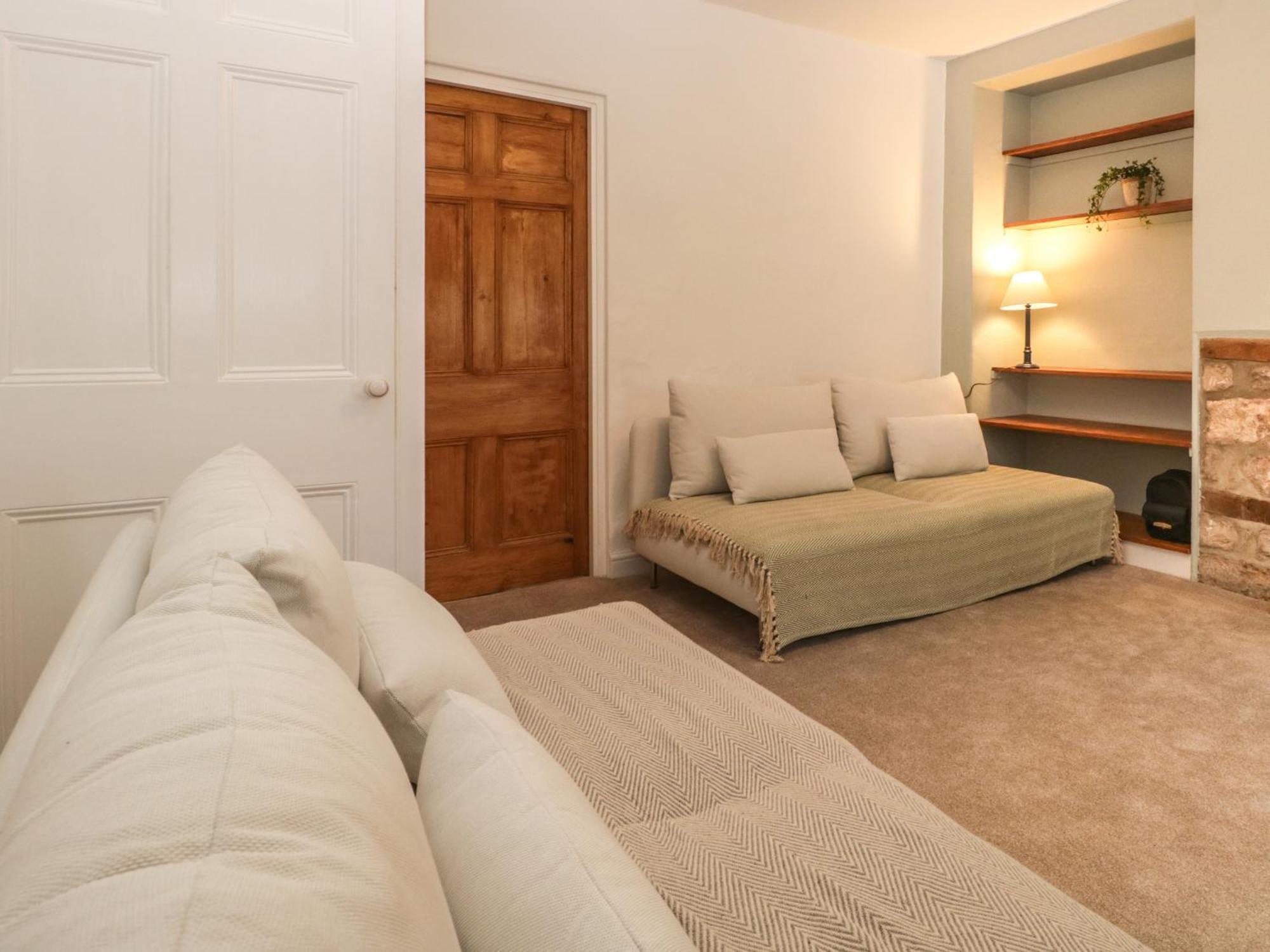 4 Priest Row Villa Wells Esterno foto
